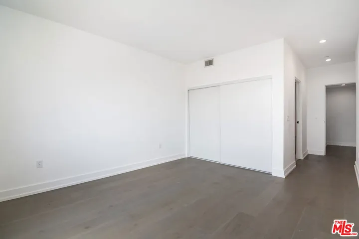 1345 N Havenhurst Drive 4, West Hollywood, California 90046