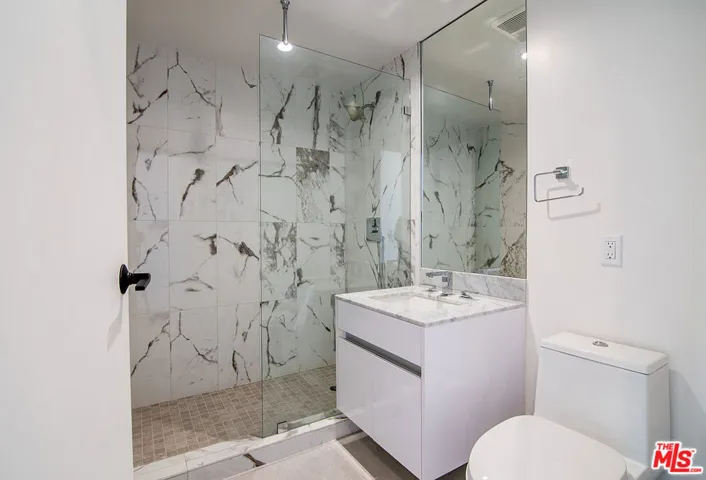 1345 N Havenhurst Drive 4, West Hollywood, California 90046