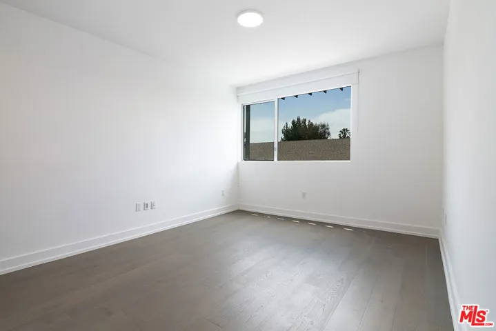 1345 N Havenhurst Drive 4, West Hollywood, California 90046