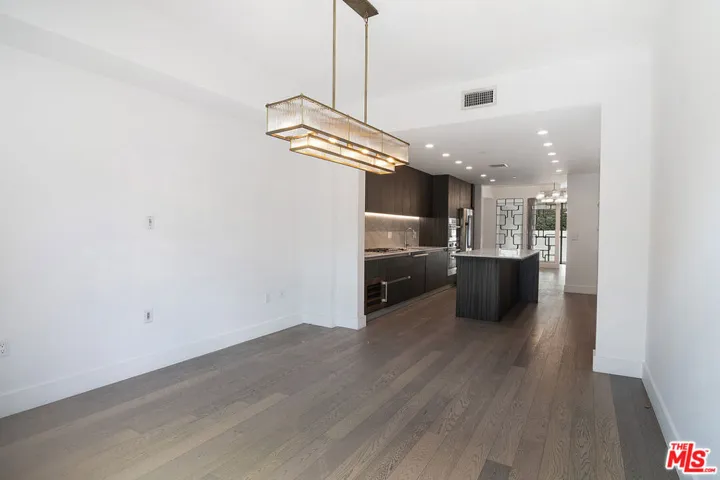 1345 N Havenhurst Drive 4, West Hollywood, California 90046