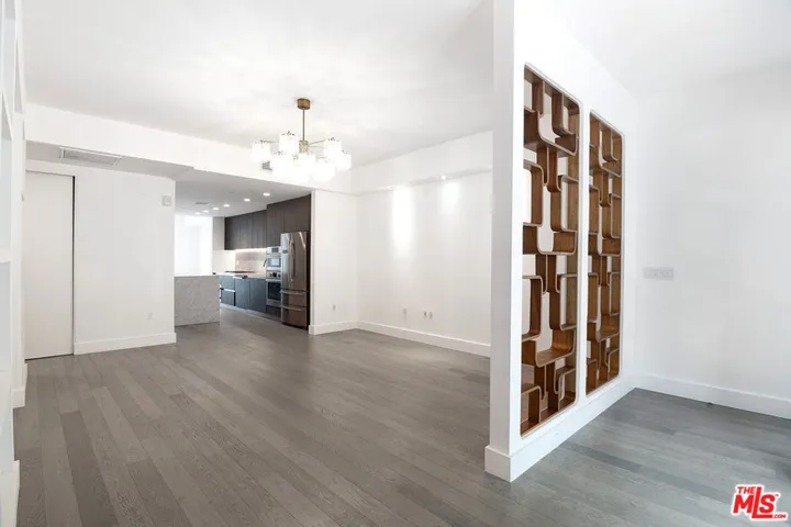 1345 N Havenhurst Drive 4, West Hollywood, California 90046