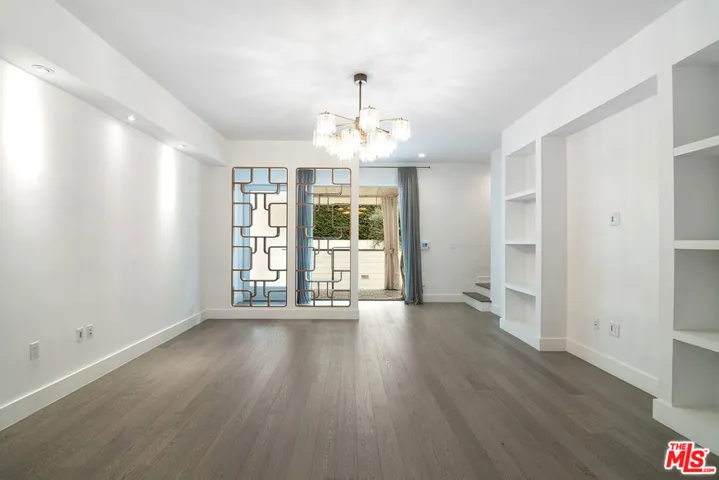 1345 N Havenhurst Drive 4, West Hollywood, California 90046