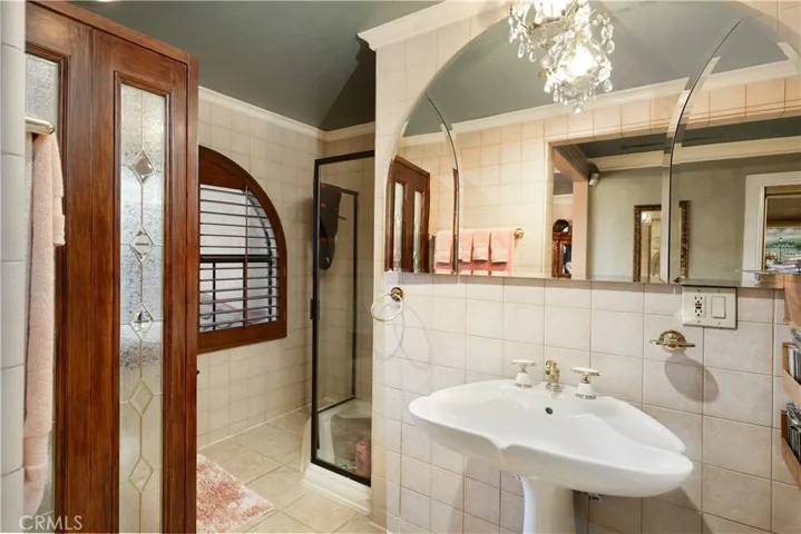 Primary suite