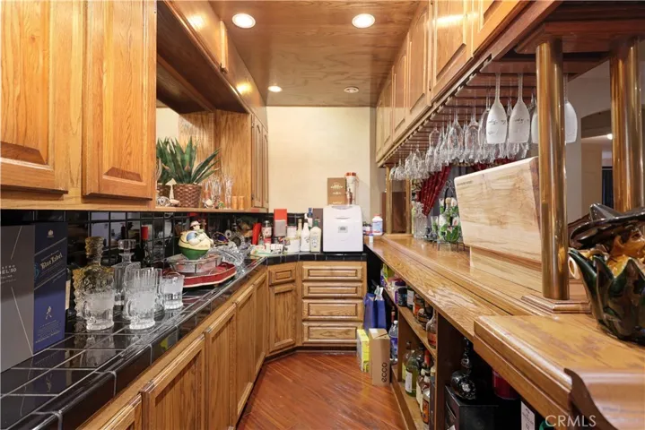 Wet bar