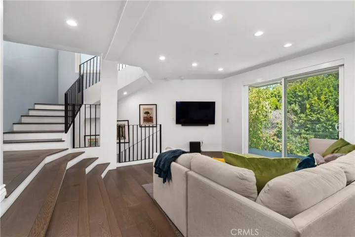 7670 Woodrow Wilson, Los Angeles, California 90046