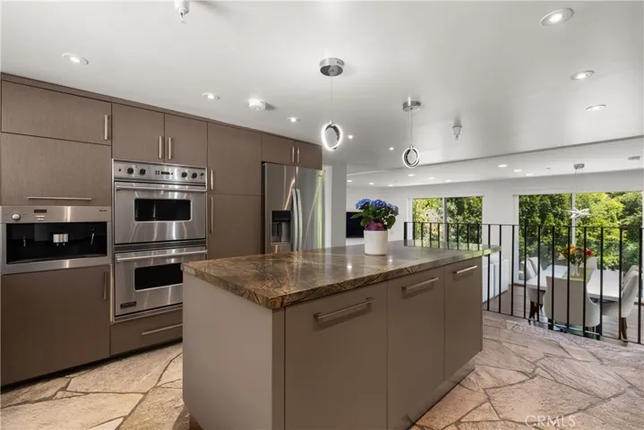 7670 Woodrow Wilson, Los Angeles, California 90046