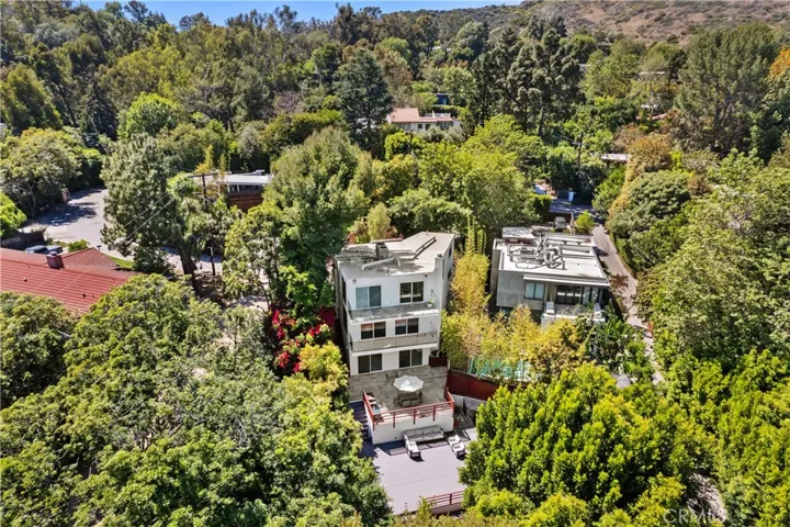 7670 Woodrow Wilson, Los Angeles, California 90046