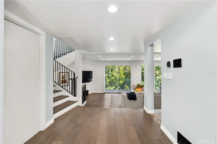 7670 Woodrow Wilson, Los Angeles, California 90046
