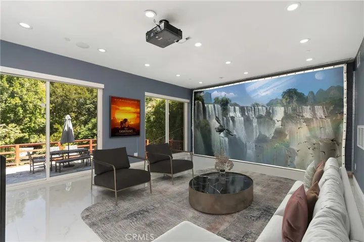 7670 Woodrow Wilson, Los Angeles, California 90046