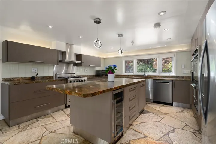 7670 Woodrow Wilson, Los Angeles, California 90046
