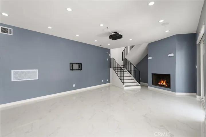 7670 Woodrow Wilson, Los Angeles, California 90046