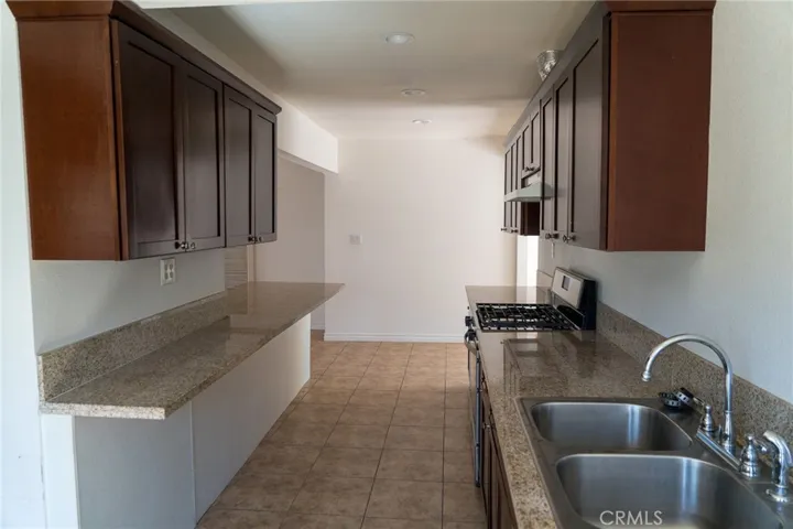 6594 Smith, Jurupa Valley, California 91752
