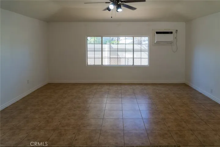 6594 Smith, Jurupa Valley, California 91752