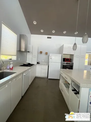 18568 Ford Avenue, Desert Hot Springs, California 92241
