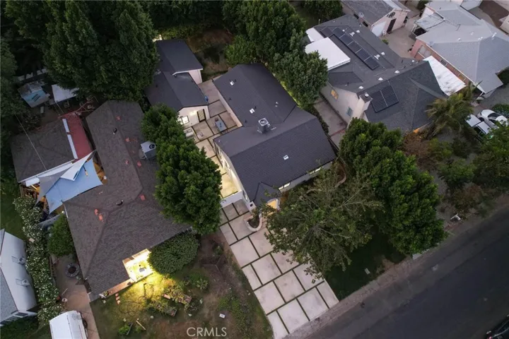 5865 Tobias Avenue, Sherman Oaks, California 91411