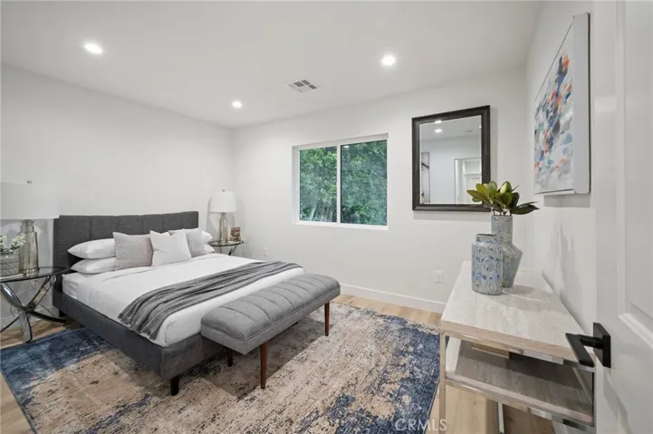 5865 Tobias Avenue, Sherman Oaks, California 91411