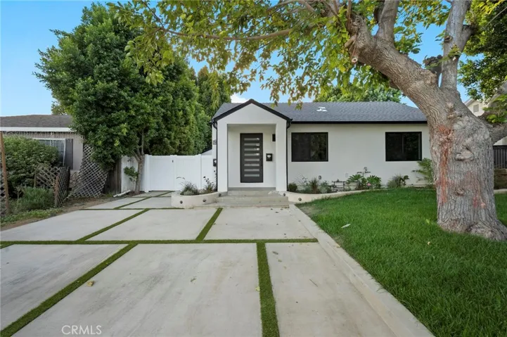 5865 Tobias Avenue, Sherman Oaks, California 91411