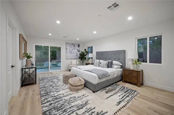 5865 Tobias Avenue, Sherman Oaks, California 91411