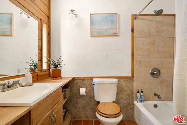 6036 Chula Vista Avenue, Yucca Valley, California 92284