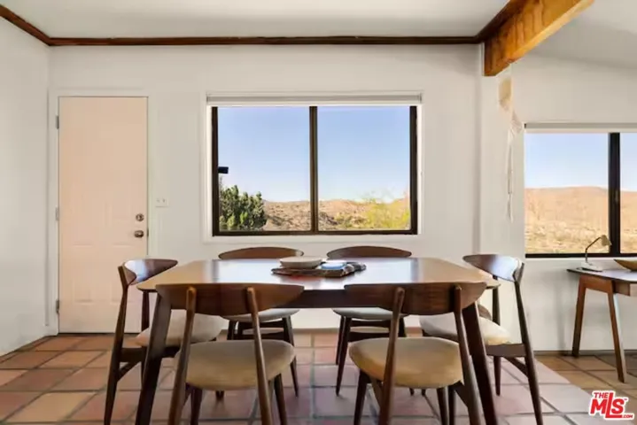 6036 Chula Vista Avenue, Yucca Valley, California 92284