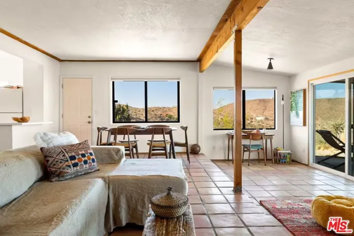 6036 Chula Vista Avenue, Yucca Valley, California 92284