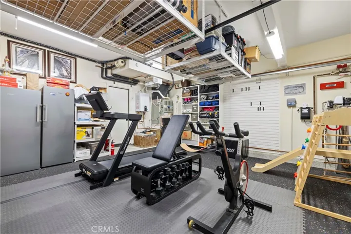 3728 Park Colony Court, Agoura Hills, California 91301