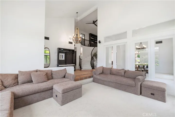 3728 Park Colony Court, Agoura Hills, California 91301
