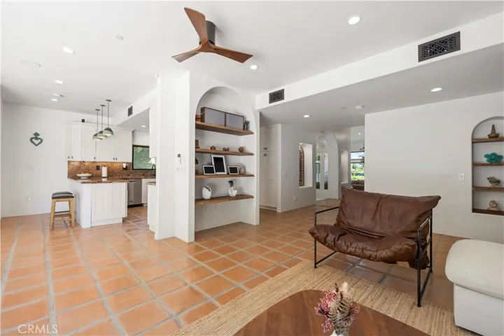 3728 Park Colony Court, Agoura Hills, California 91301