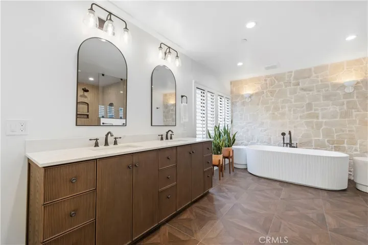 3728 Park Colony Court, Agoura Hills, California 91301