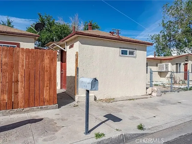 15548 8th, Victorville, California 92395