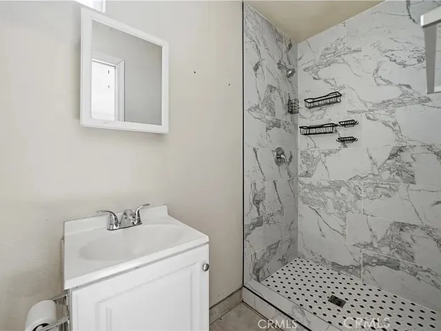 15548 8th, Victorville, California 92395
