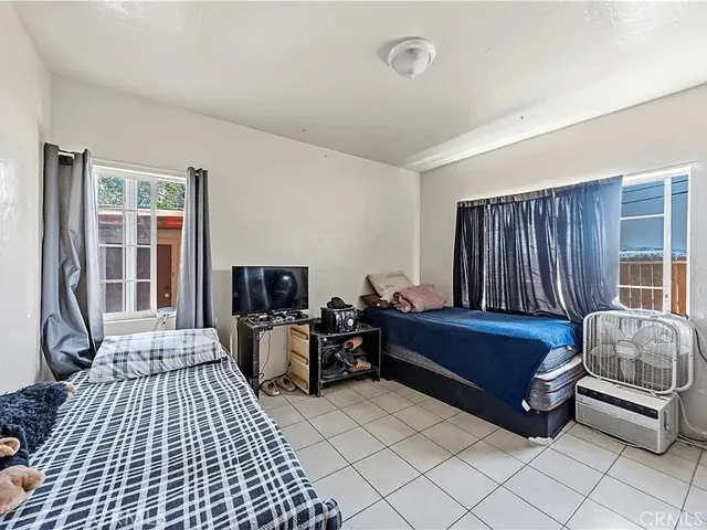 15548 8th, Victorville, California 92395