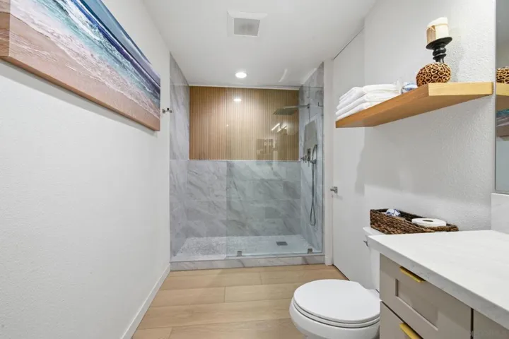 2928 Lawrence, San Diego, California 92106