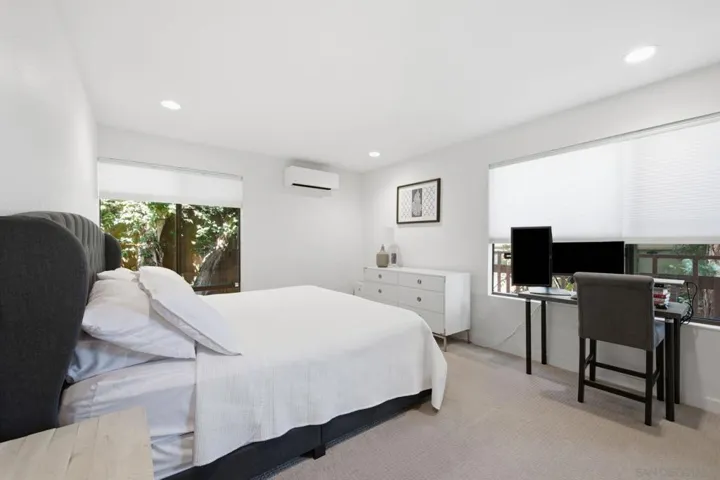 2928 Lawrence, San Diego, California 92106