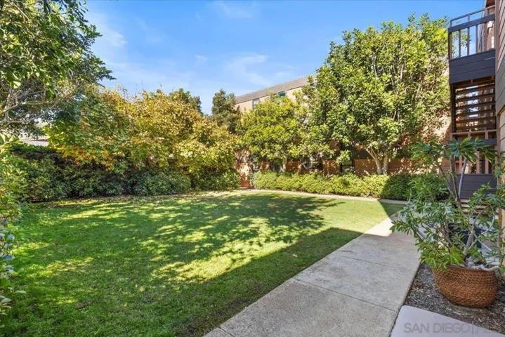 2928 Lawrence, San Diego, California 92106