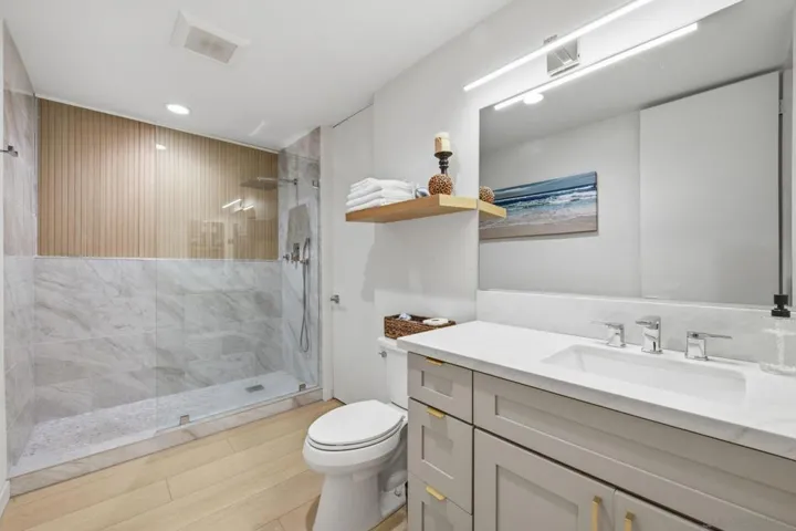 2928 Lawrence, San Diego, California 92106