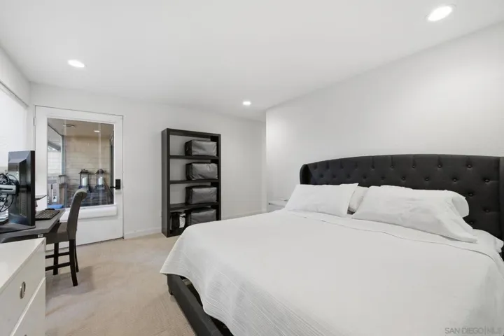 2928 Lawrence, San Diego, California 92106