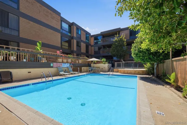 2928 Lawrence, San Diego, California 92106