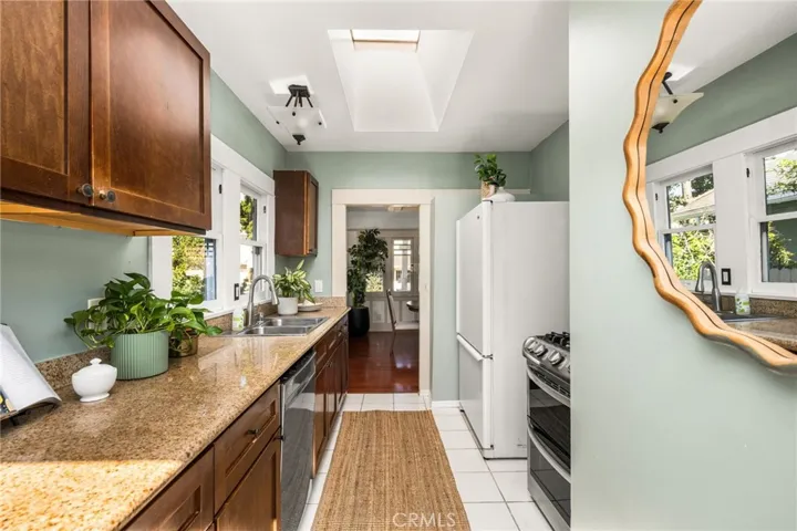 334 N Colorado, Long Beach, California 90814