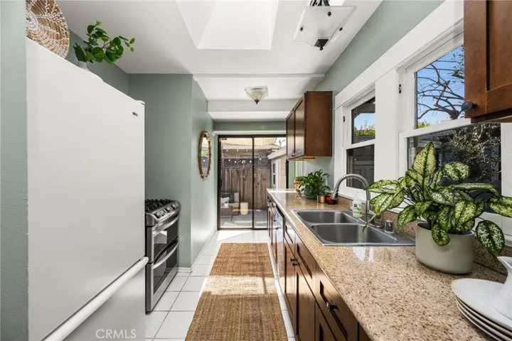 334 N Colorado, Long Beach, California 90814