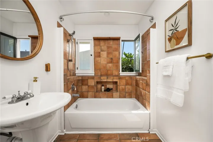 334 N Colorado, Long Beach, California 90814