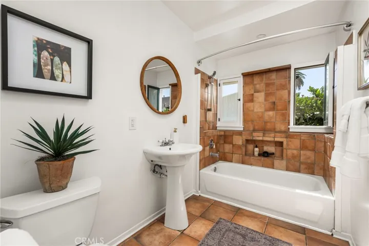 334 N Colorado, Long Beach, California 90814