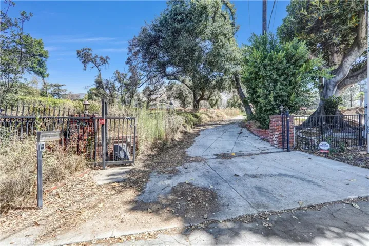 1085 Rubio, Altadena, California 91001