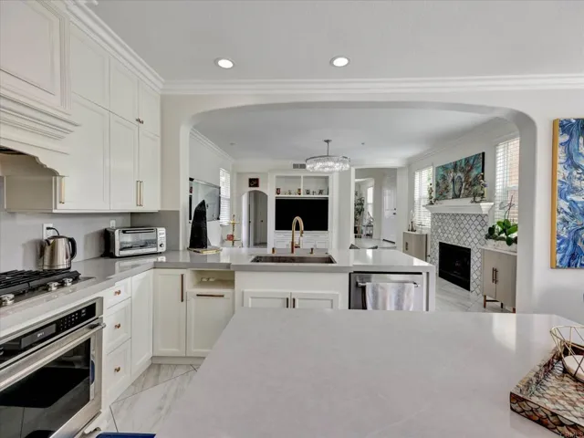 10479 White Rose Lane, San Diego, California 92127