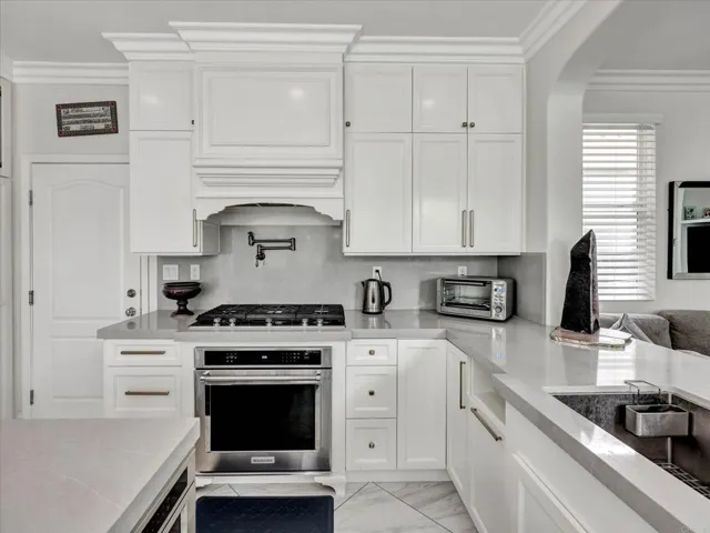10479 White Rose Lane, San Diego, California 92127