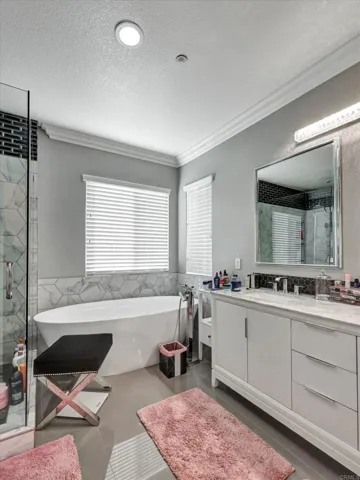 10479 White Rose Lane, San Diego, California 92127