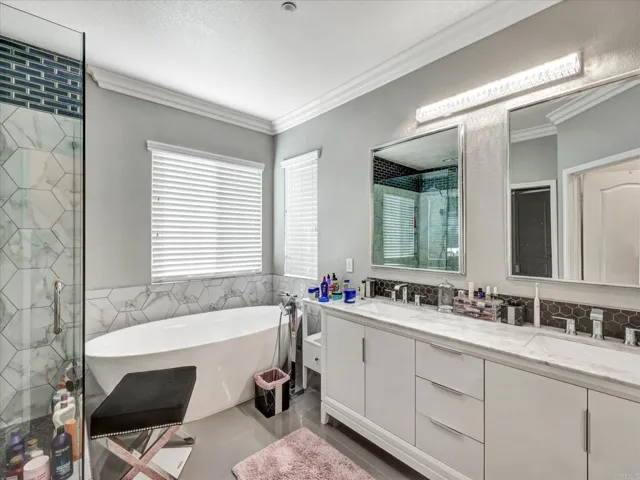 10479 White Rose Lane, San Diego, California 92127