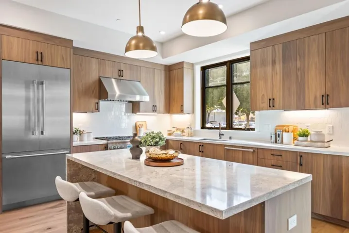 221 Hope Street, Mountain View, California 94041