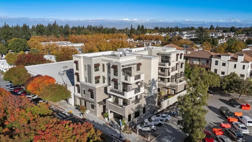 221 Hope Street, Mountain View, California 94041