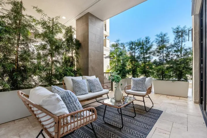 221 Hope Street, Mountain View, California 94041